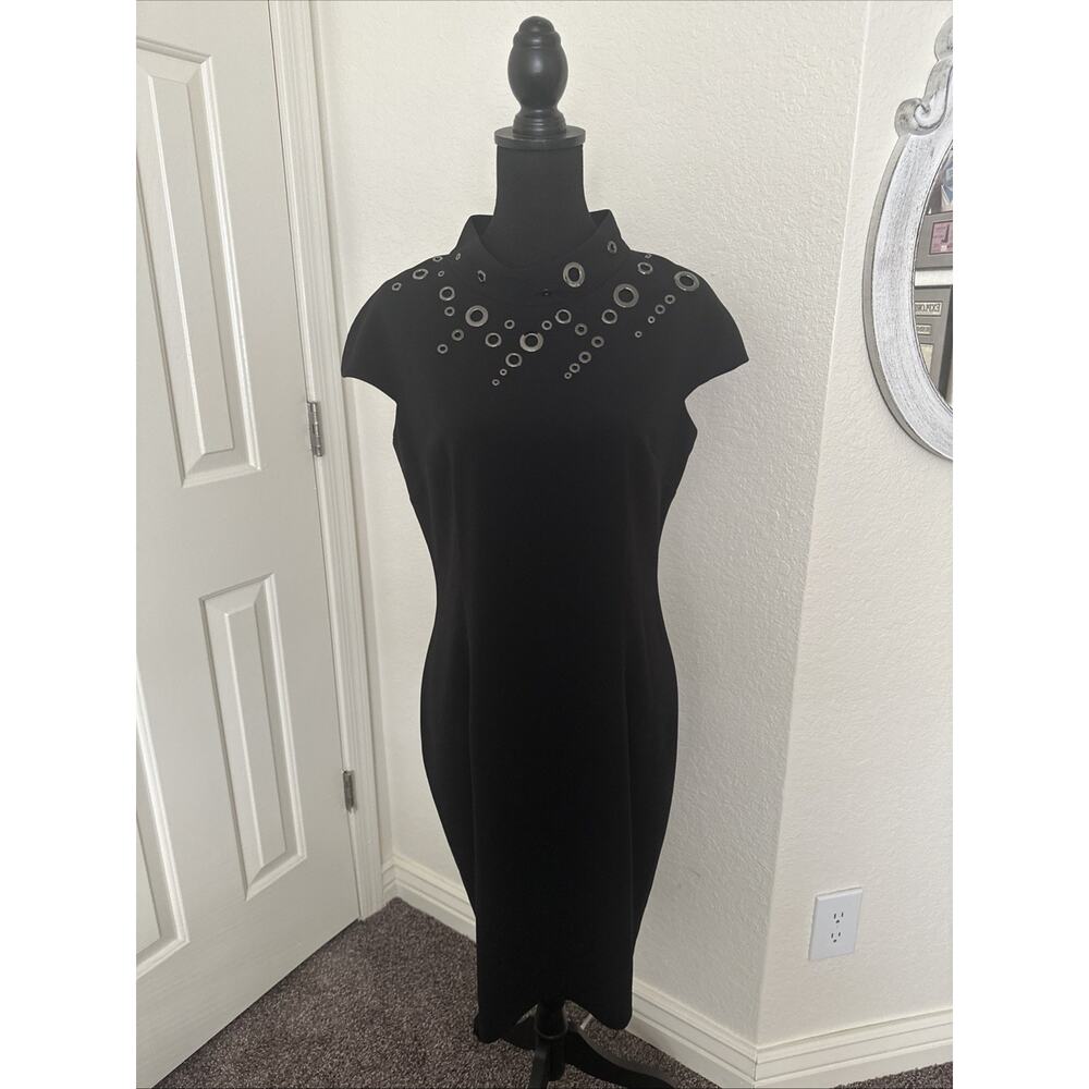 Womens Size 6 St. John Black Grommet Detail Funnel Neck Sheath Dress